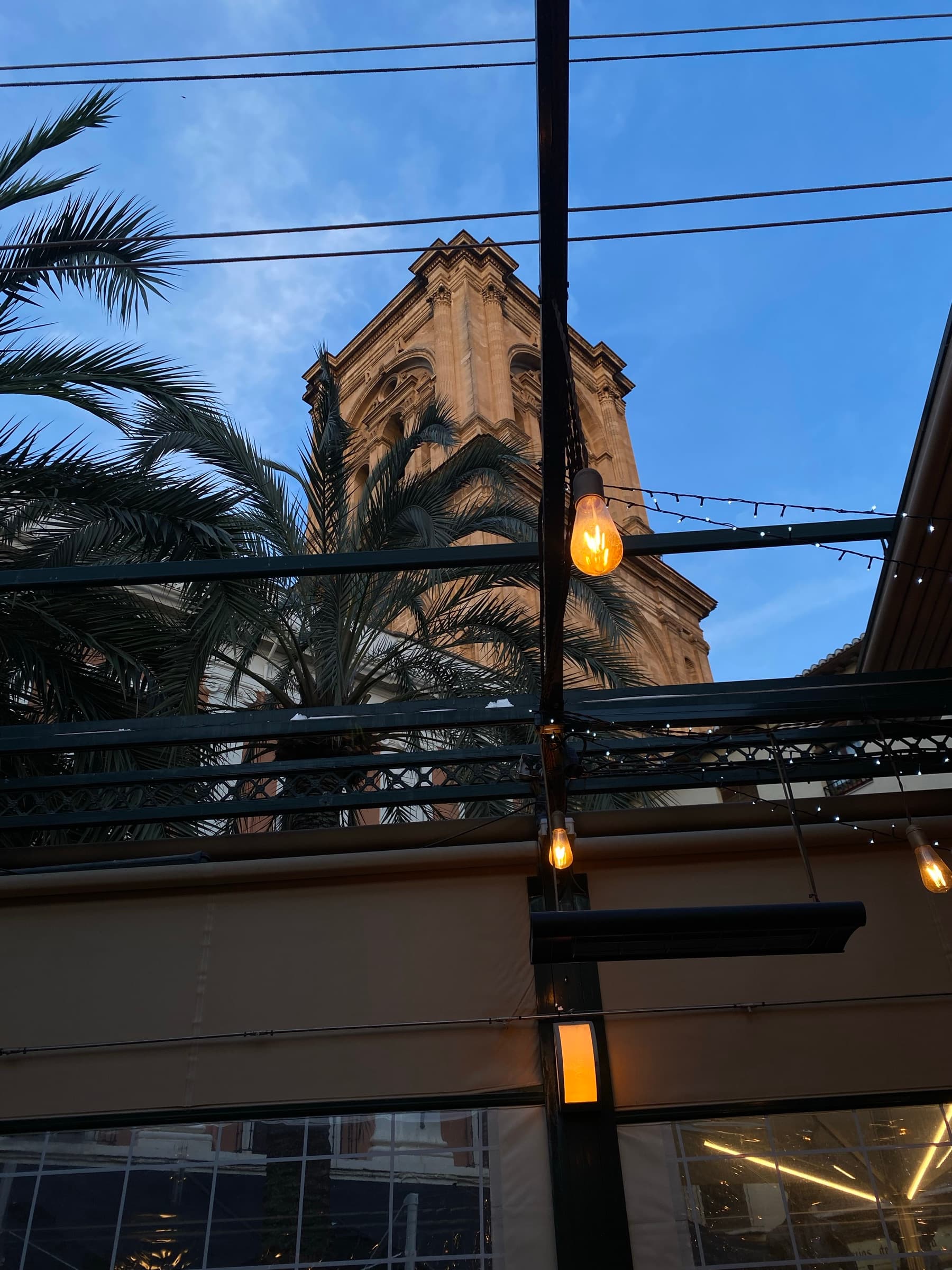 Granada — photo 1